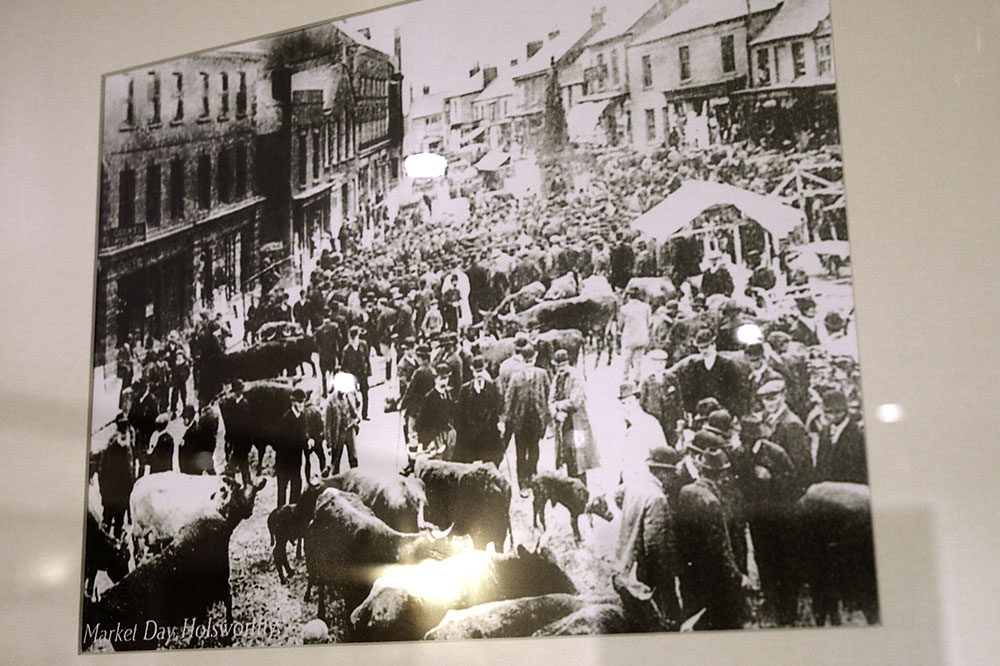 Photo of Holsworthy square on market day circa 1900
